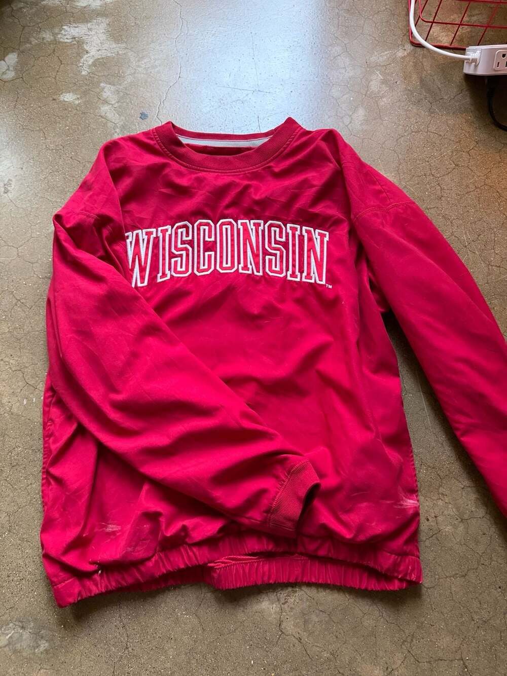 Gear For Sports Wisconsin Badgers Red Pullover Windbreaker Jacket